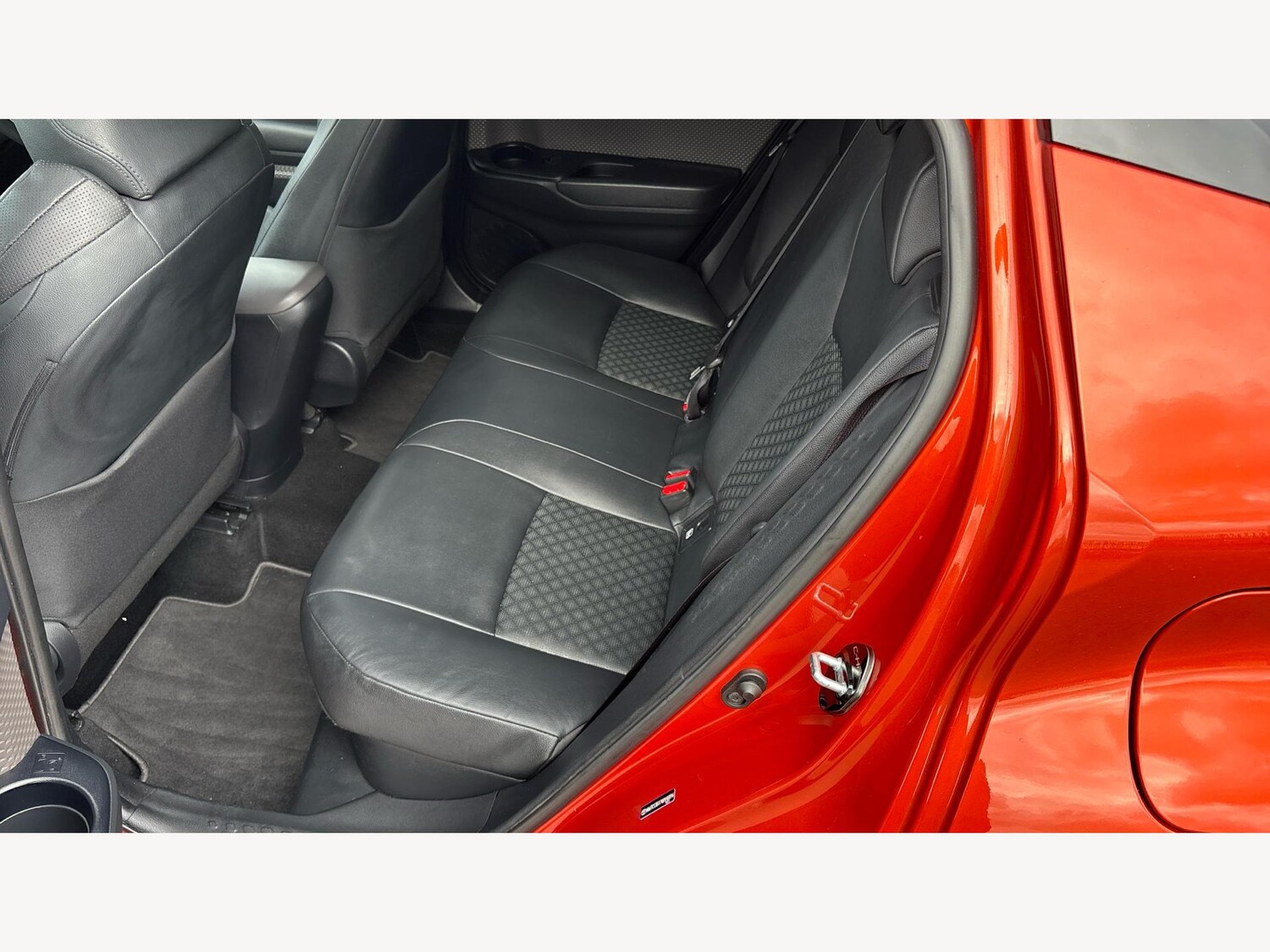 Used Toyota C-HR 2020 for sale - 76457595: Photo 15