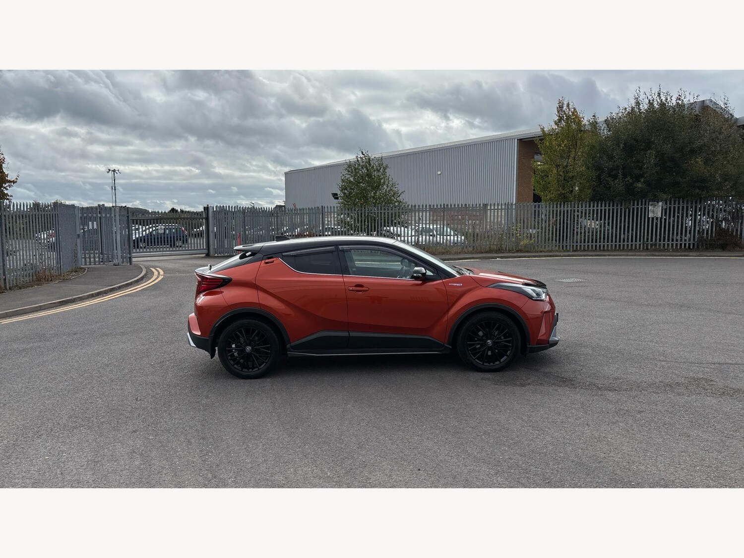 Used Toyota C-HR 2020 for sale - 76457595: Photo 18