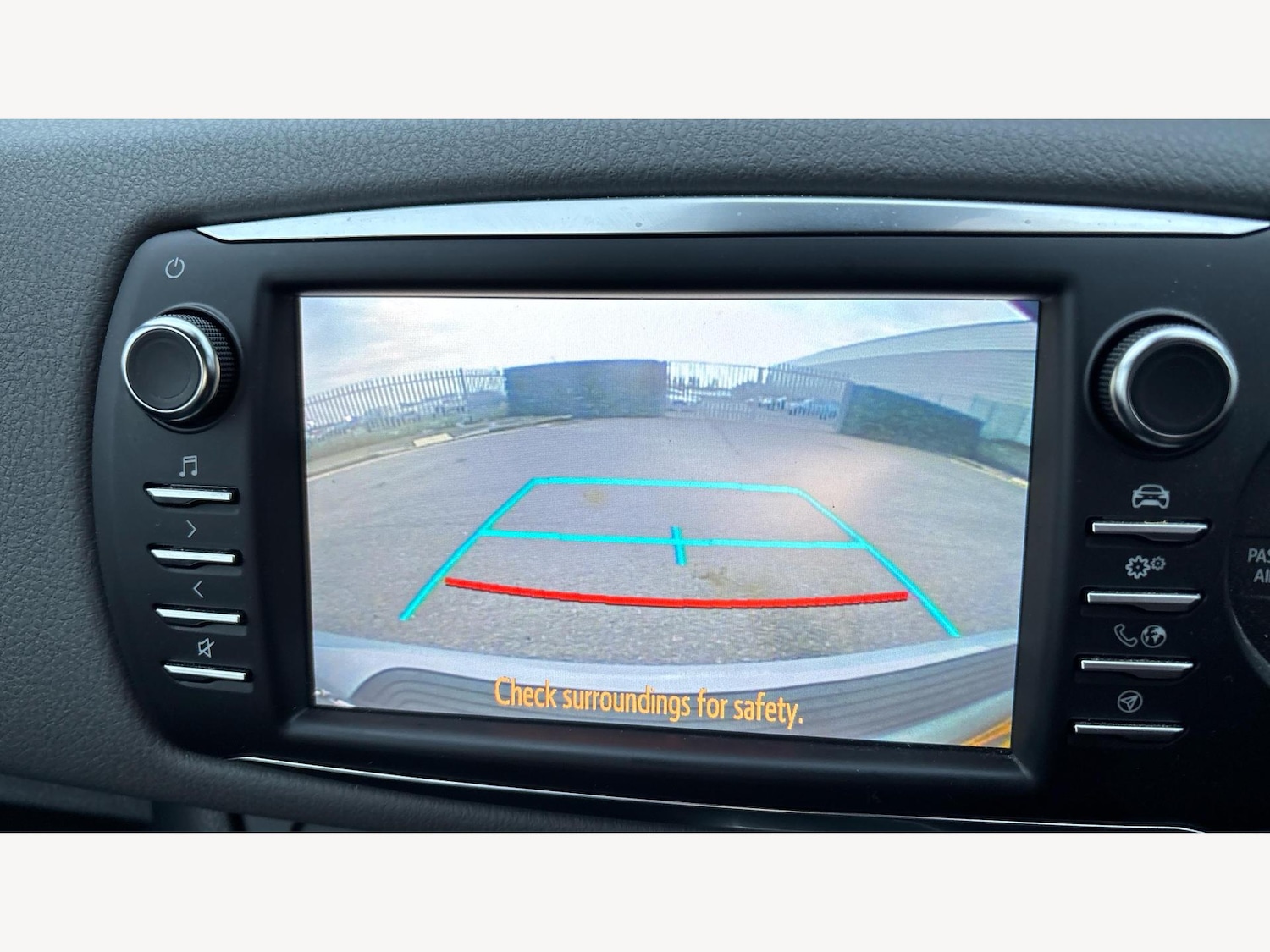 Used Toyota Yaris 2019 for sale - 76537606: Photo 26