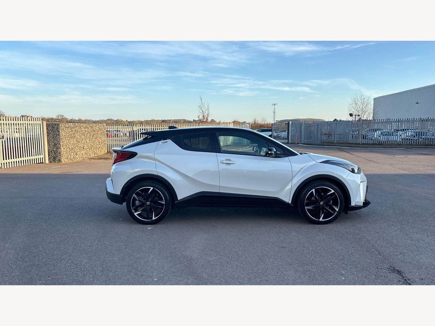 Used Toyota C-HR for sale - 77671464: Photo 18