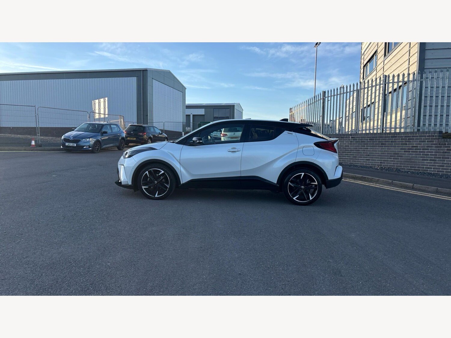 Used Toyota C-HR for sale - 77671464: Photo 19