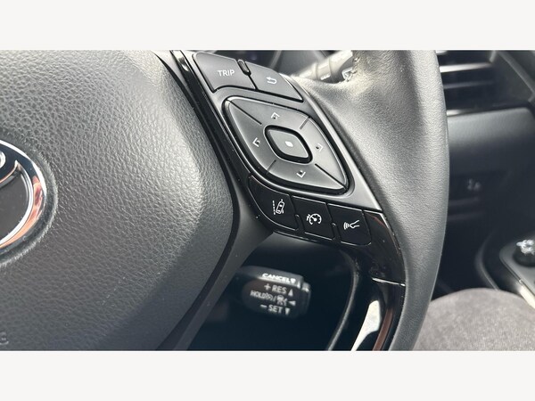 Used Toyota C-HR 2023 for sale - 76239026: Photo 25