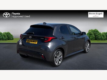 Used Toyota Yaris 2024 for sale - 78549300: Photo