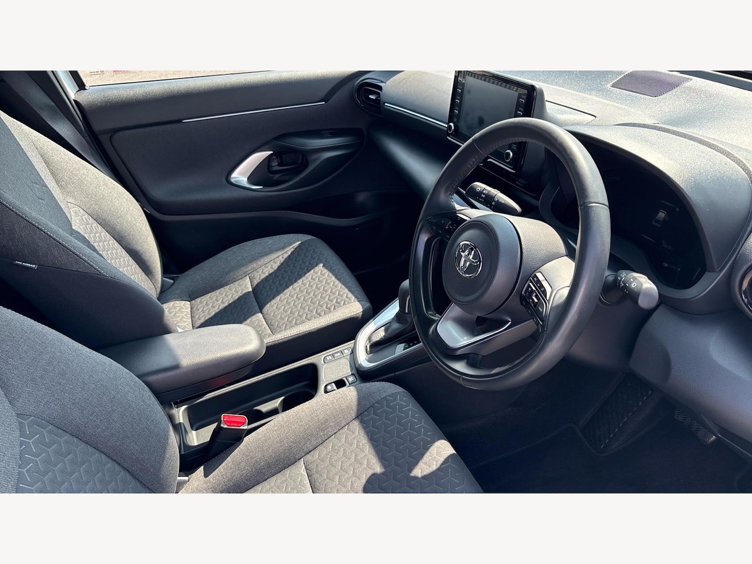 Used Toyota Yaris Cross 2024 for sale - 76456718: Photo 13