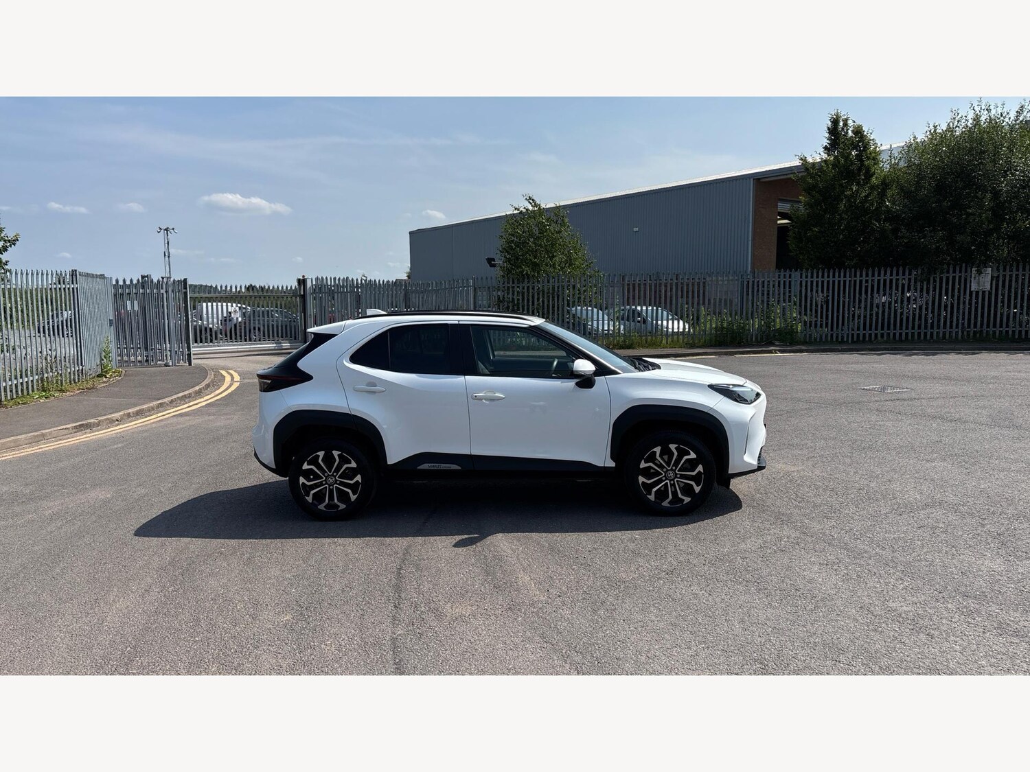 Used Toyota Yaris Cross 2024 for sale - 76456718: Photo 18