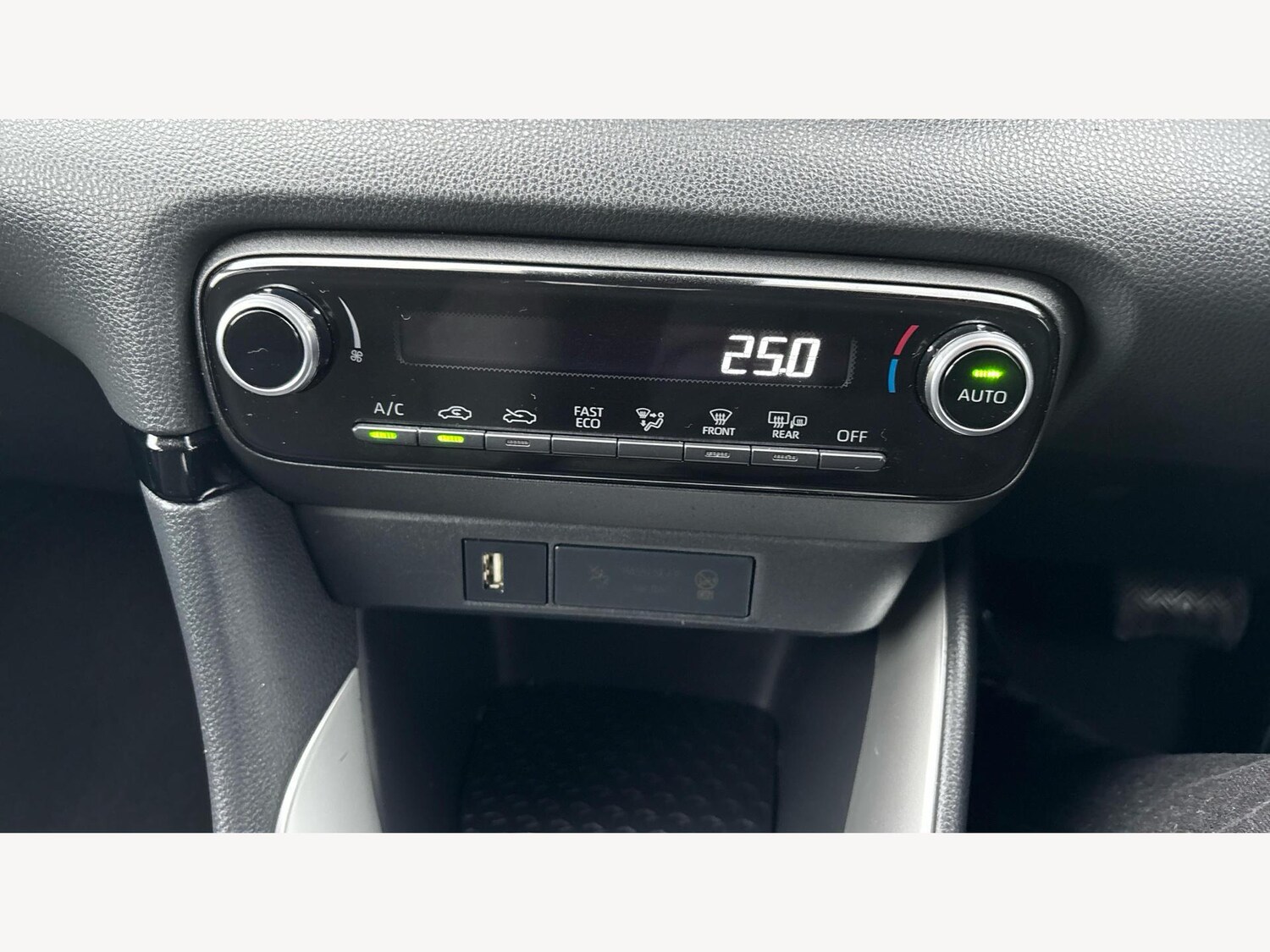 Used Toyota Yaris 2022 for sale - 77091529: Photo 23