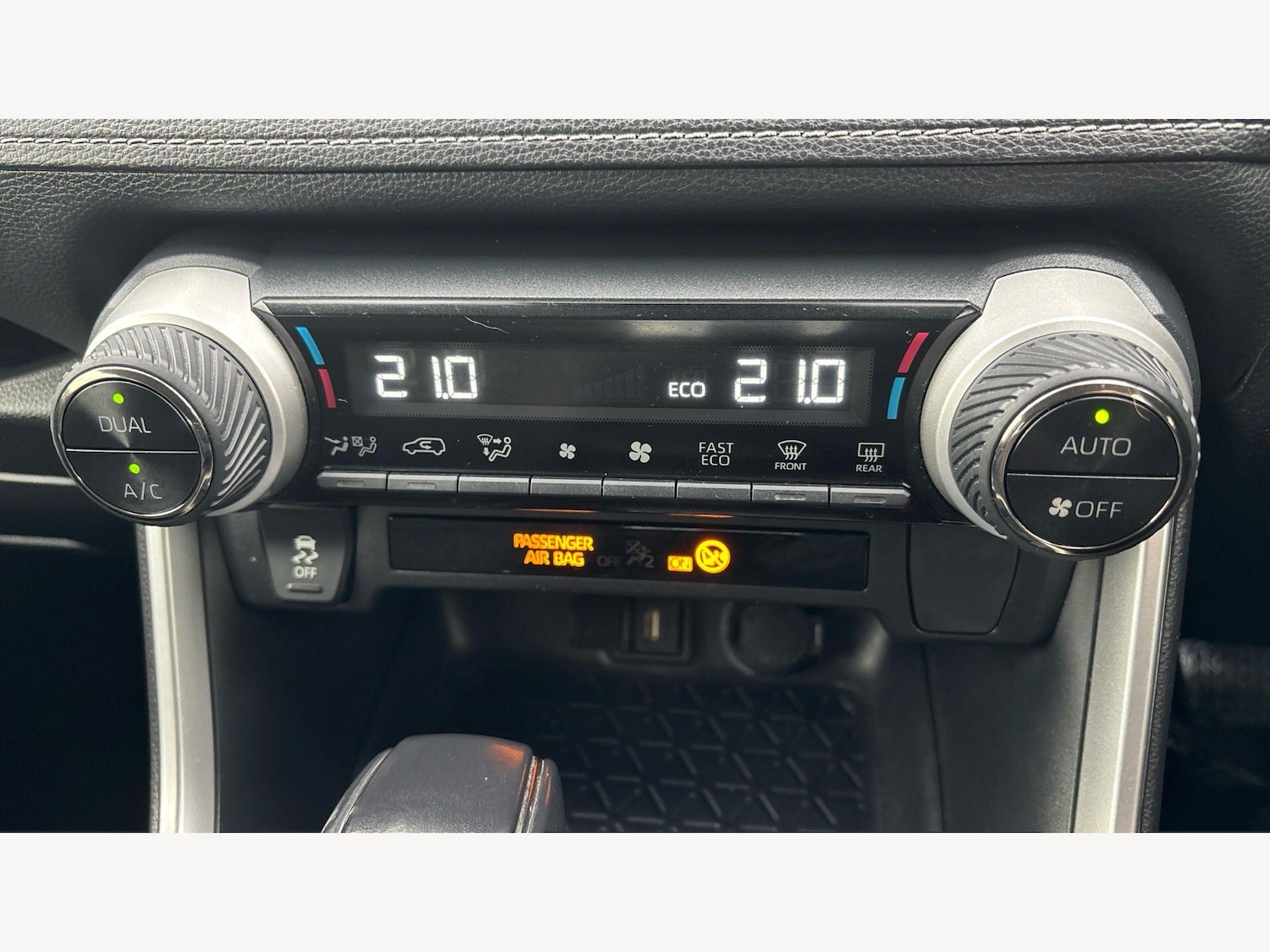 Used Toyota RAV4 2021 for sale - 77695740: Photo 23