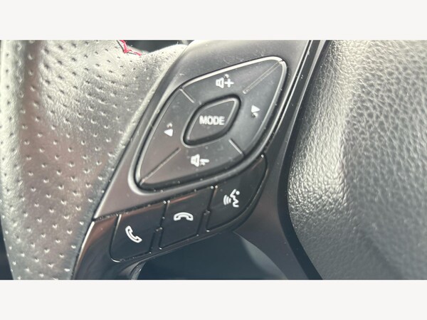 Used Toyota C-HR 2022 for sale - 76122688: Photo 24