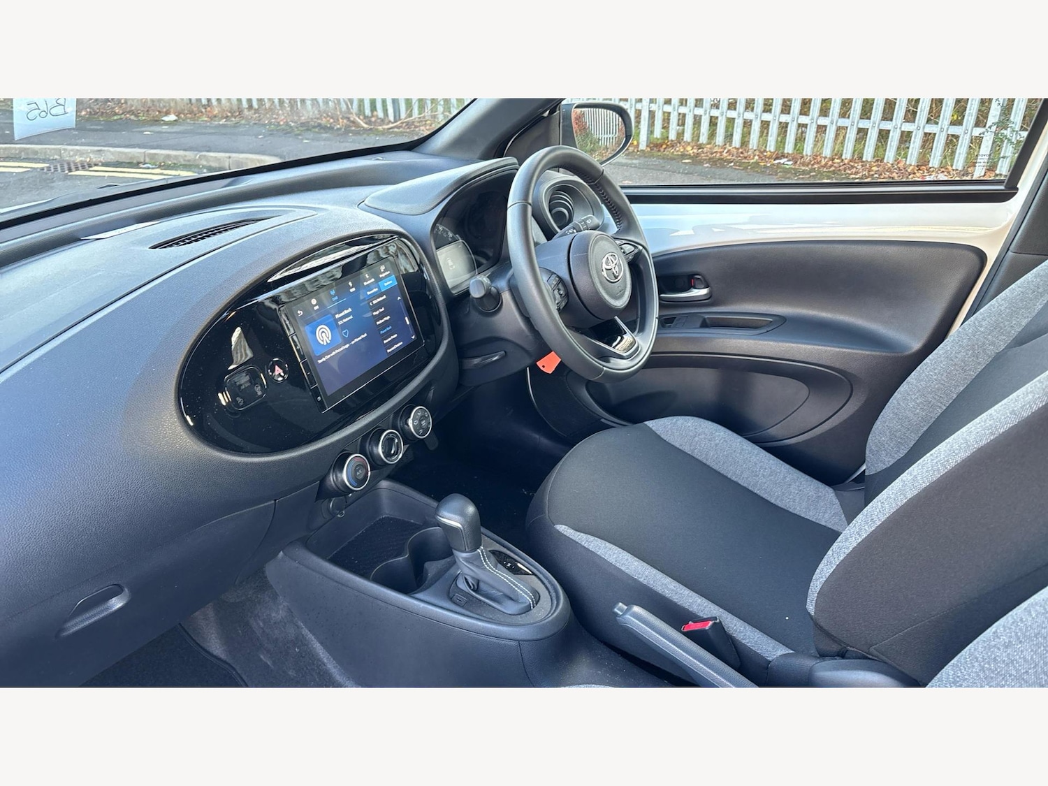 Used Toyota Aygo X 2024 for sale - 76689007: Photo 12