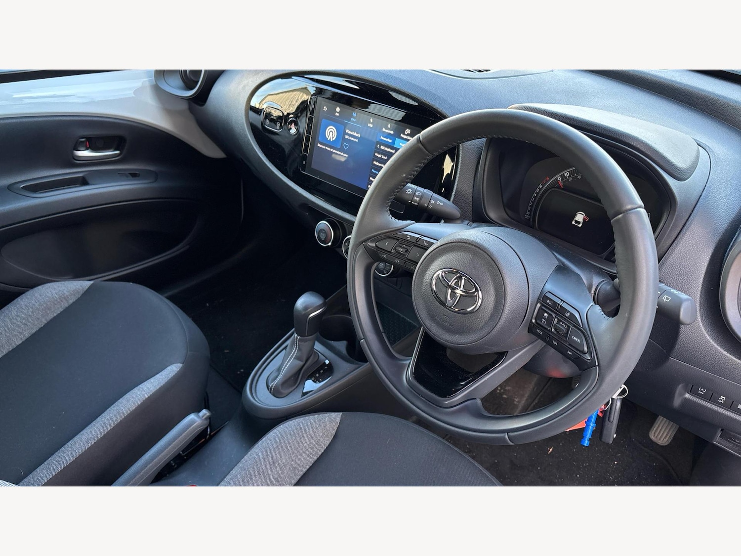 Used Toyota Aygo X 2024 for sale - 76689007: Photo 13