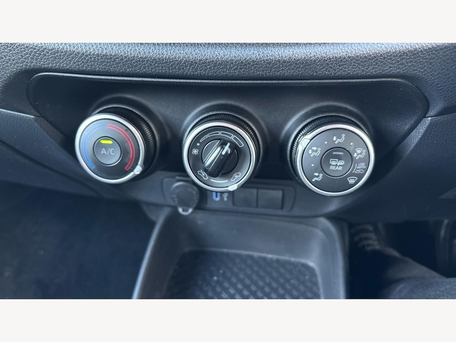 Used Toyota Aygo X 2024 for sale - 76689007: Photo 23