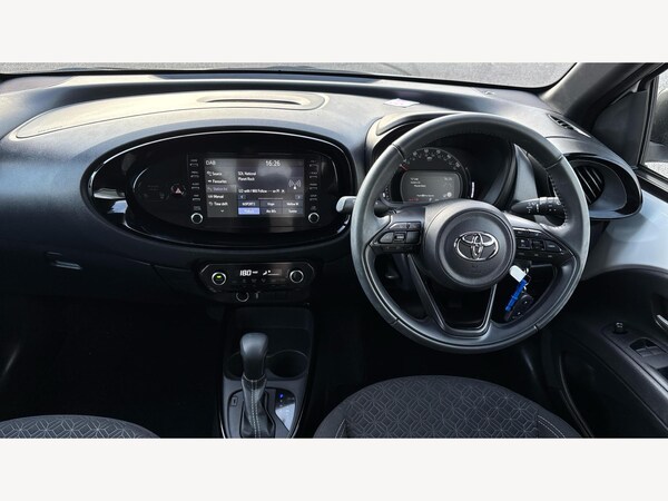 Used Toyota Aygo X 2023 for sale - 76158862: Photo 7