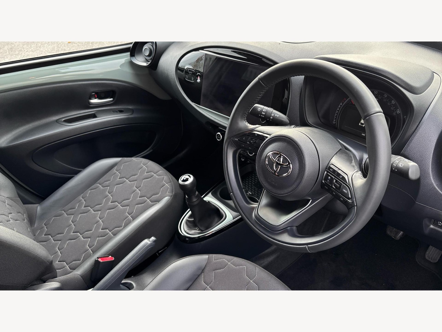 Used Toyota Aygo X 2025 for sale - 76765272: Photo 13