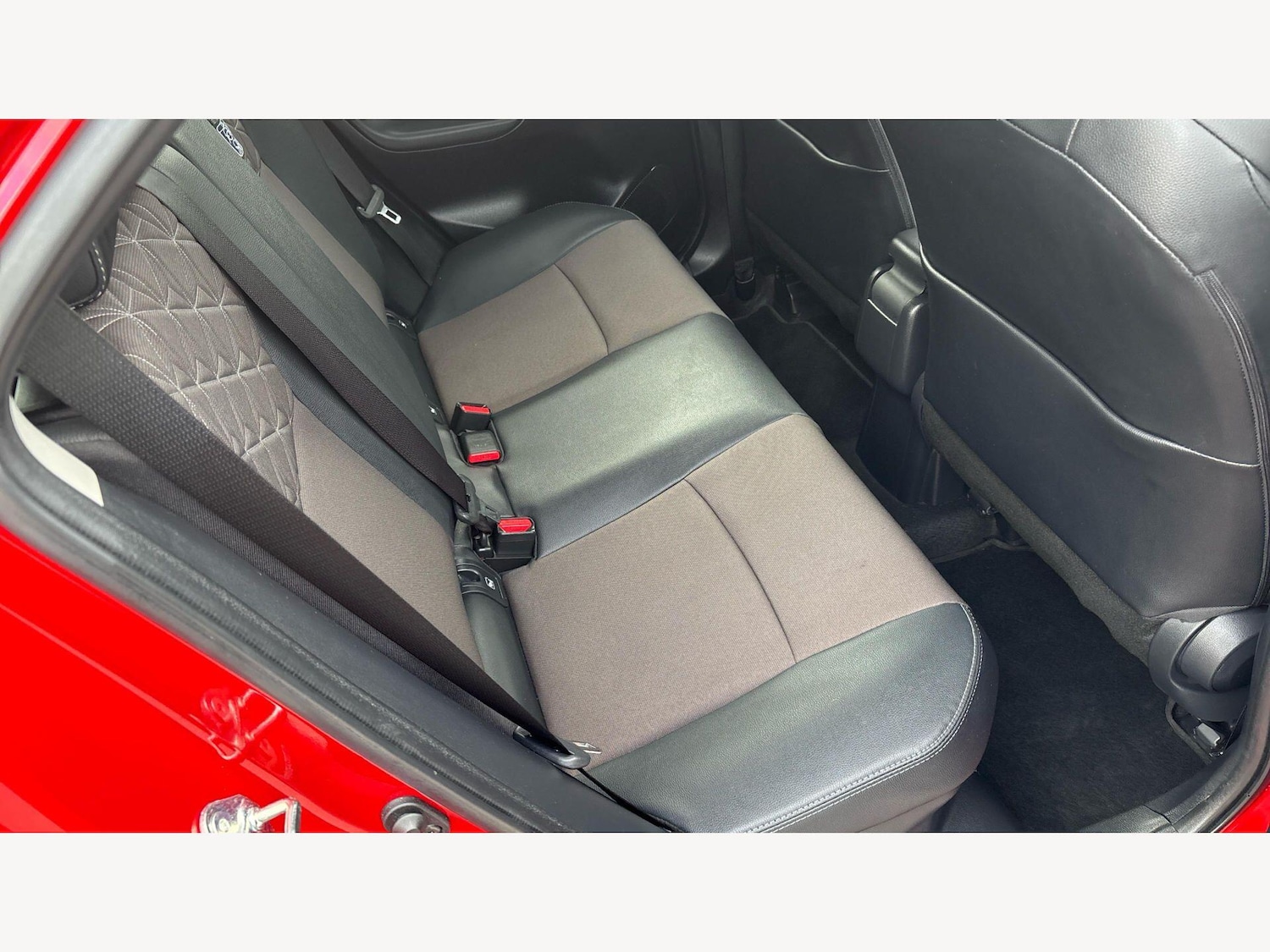 Used Toyota Yaris Cross 2024 for sale - 77839974: Photo 14