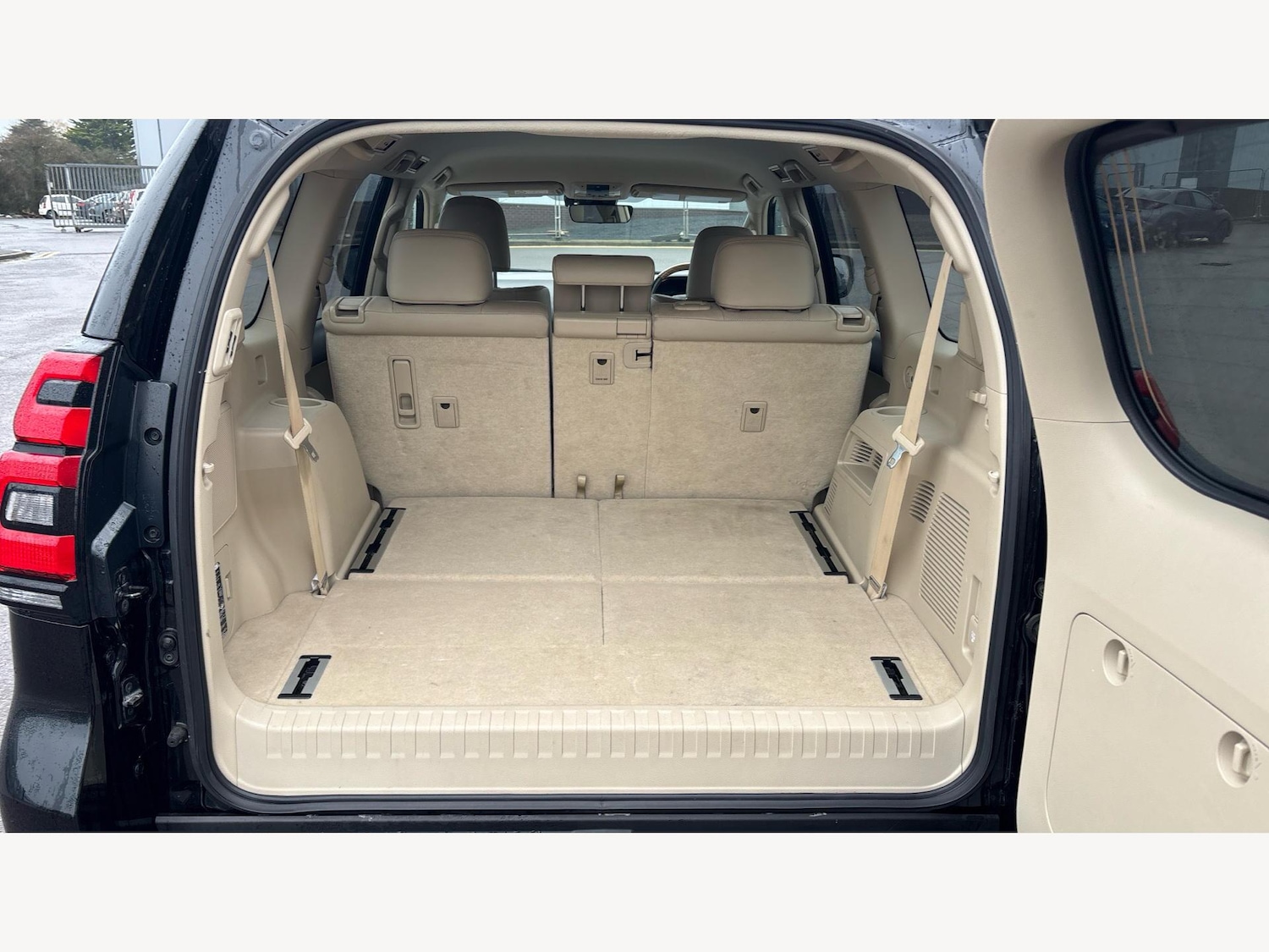 Used Toyota Land Cruiser 2022 for sale - 77523746: Photo 15