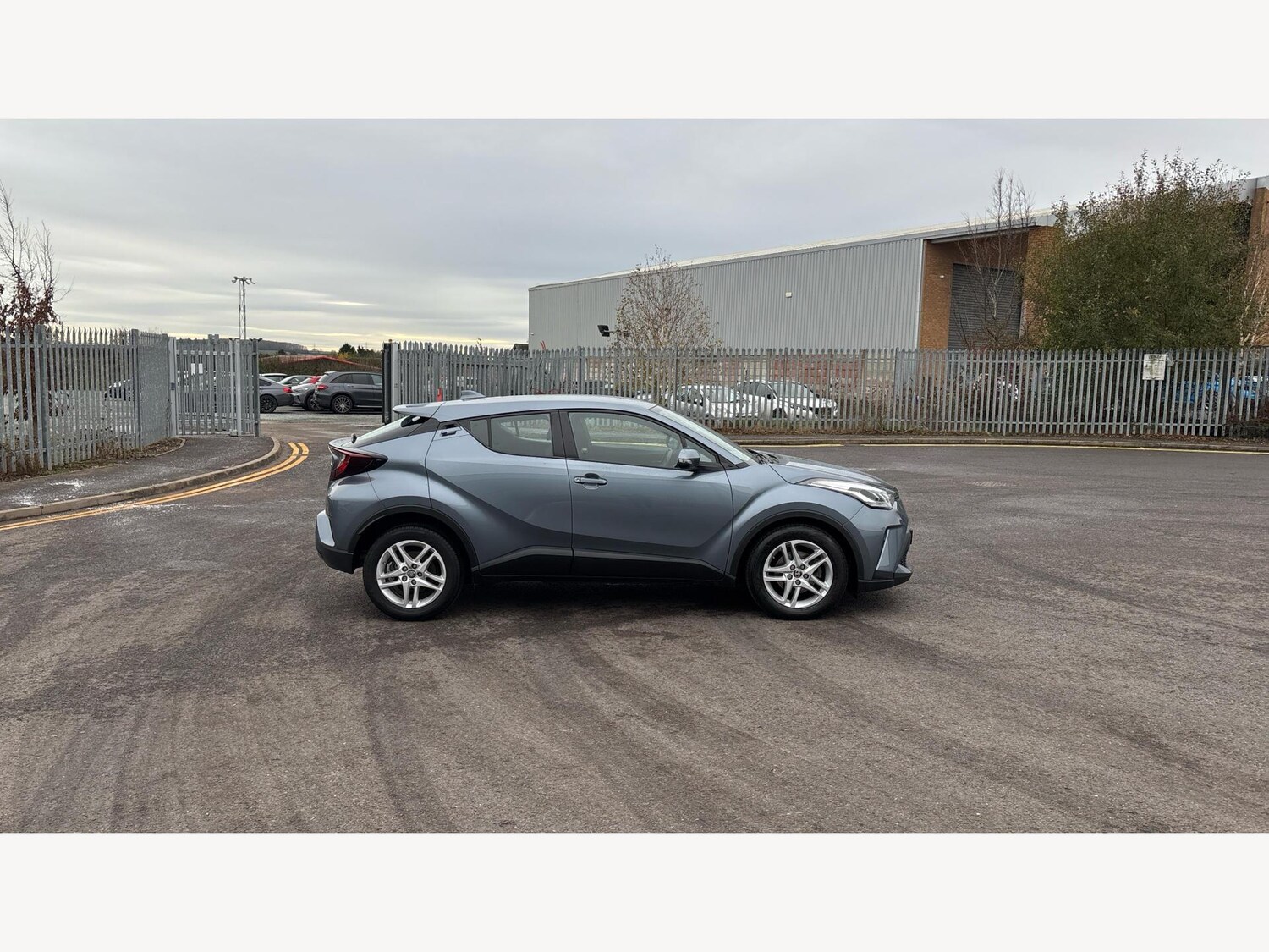 Used Toyota C-HR for sale - 76727193: Photo 18