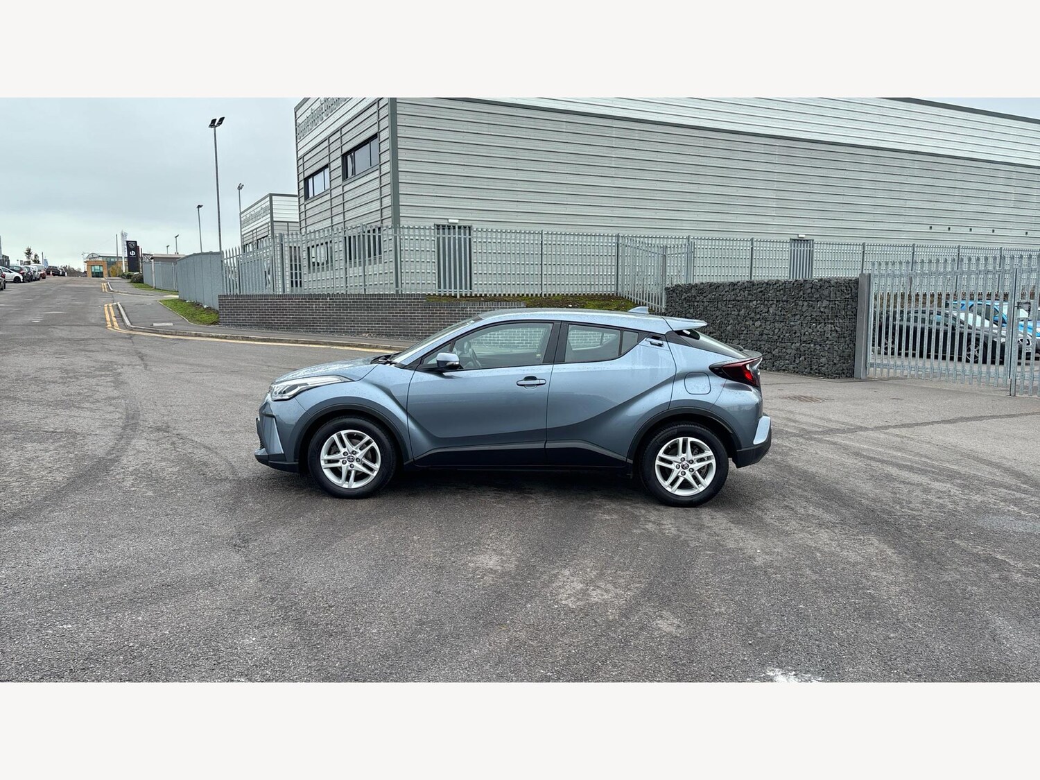 Used Toyota C-HR for sale - 76727193: Photo 19