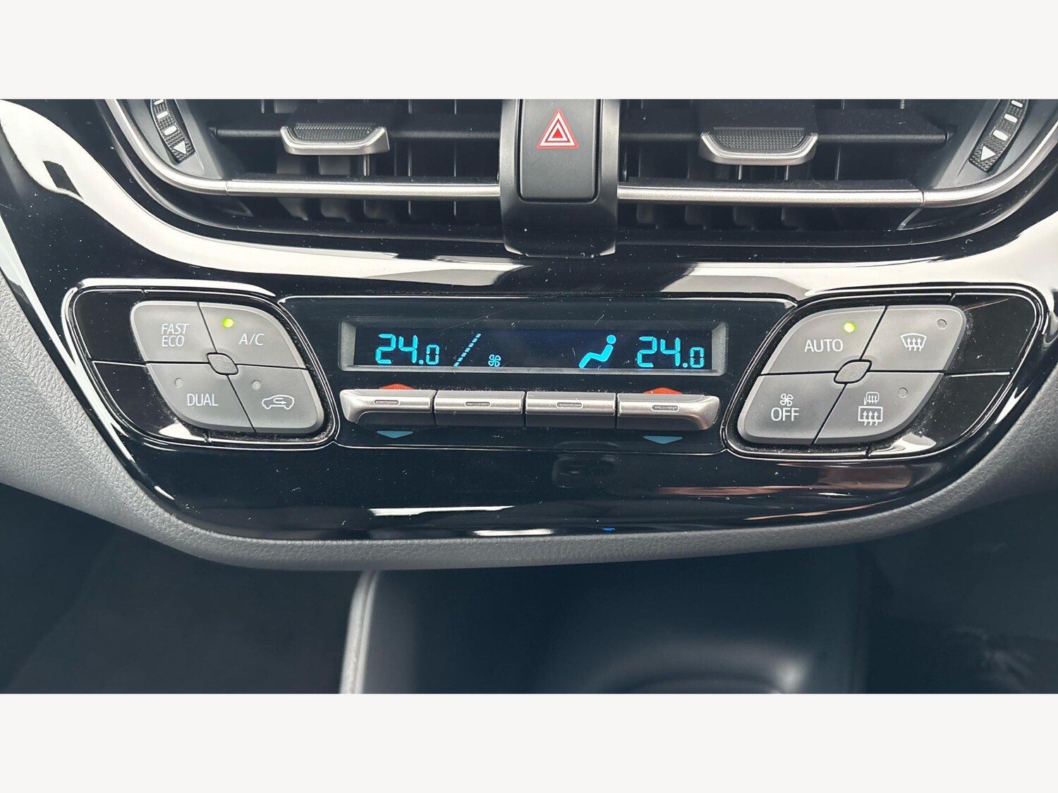 Used Toyota C-HR for sale - 76727193: Photo 23