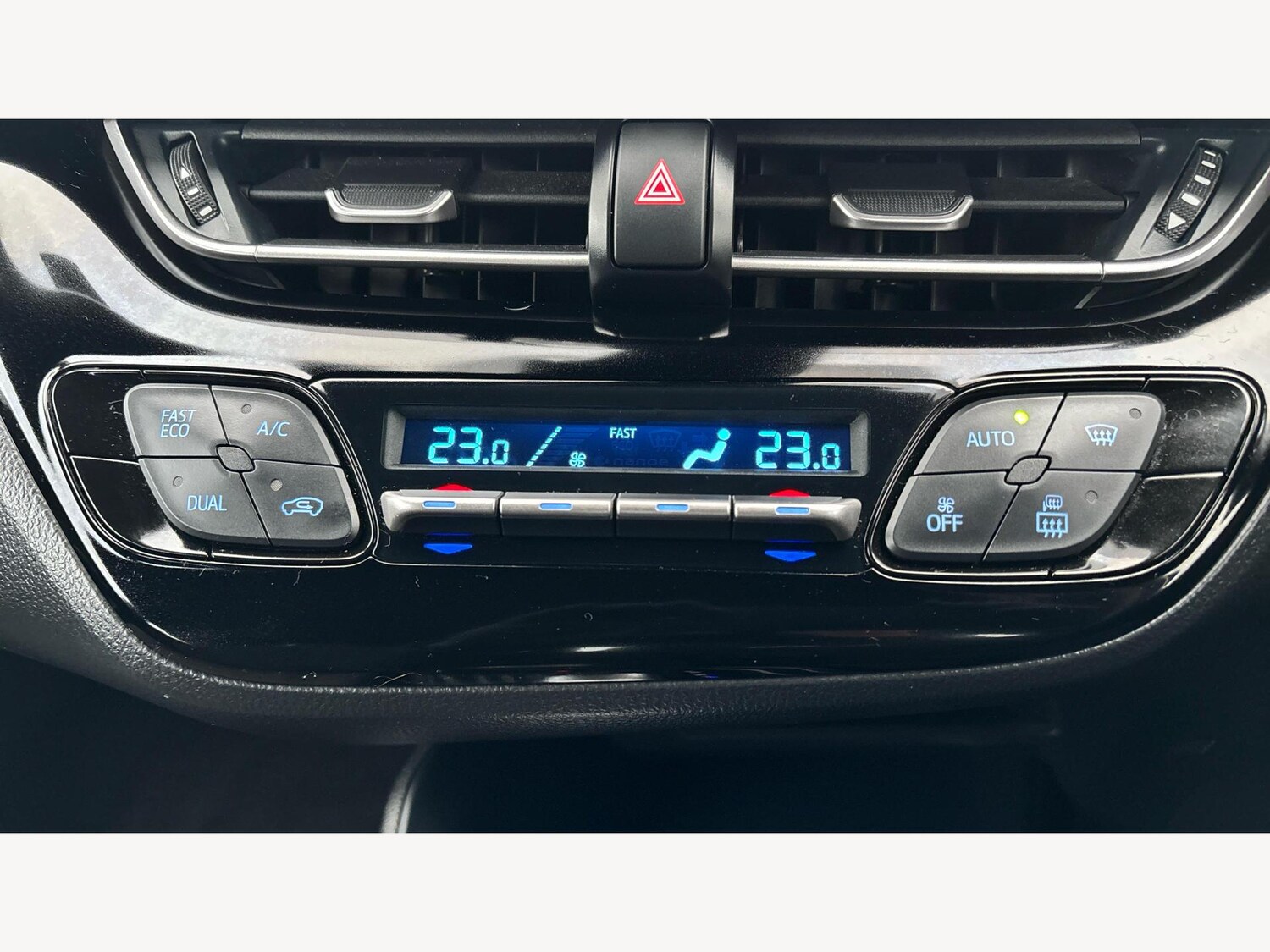 Used Toyota C-HR 2022 for sale - 76584260: Photo 23