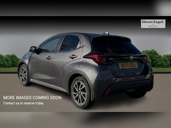 Used Toyota Yaris 2021 for sale - 76200043: Photo 2