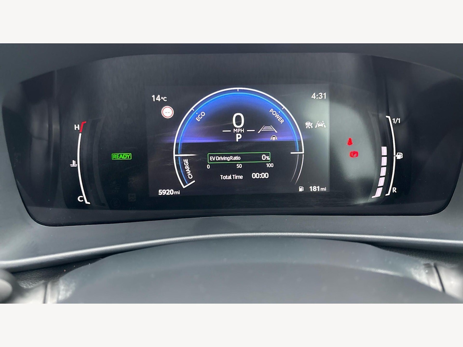 Used Toyota C-HR 2024 for sale - 78020149: Photo 11