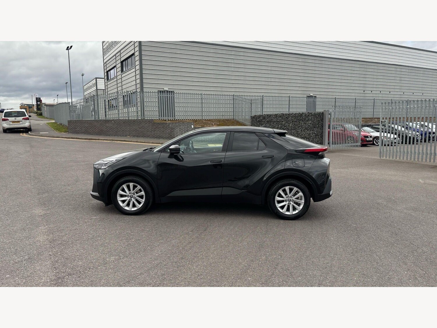 Used Toyota C-HR 2024 for sale - 78020149: Photo 19