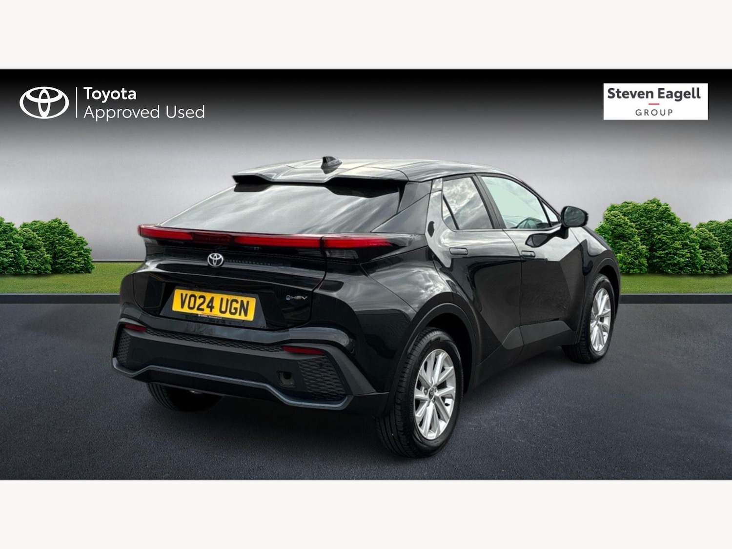 Used Toyota C-HR 2024 for sale - 78020149: Photo 2