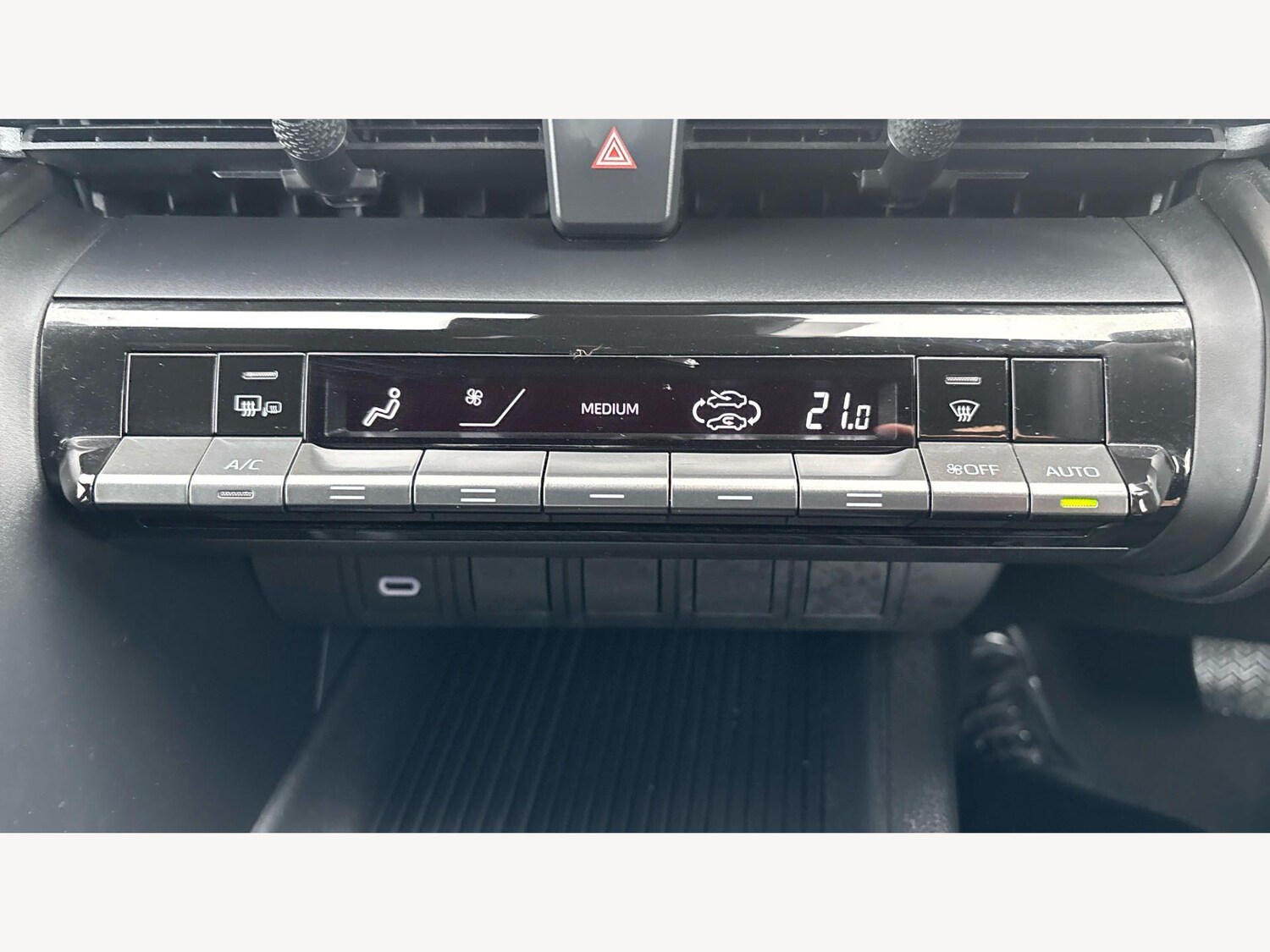 Used Toyota C-HR 2024 for sale - 78020149: Photo 22