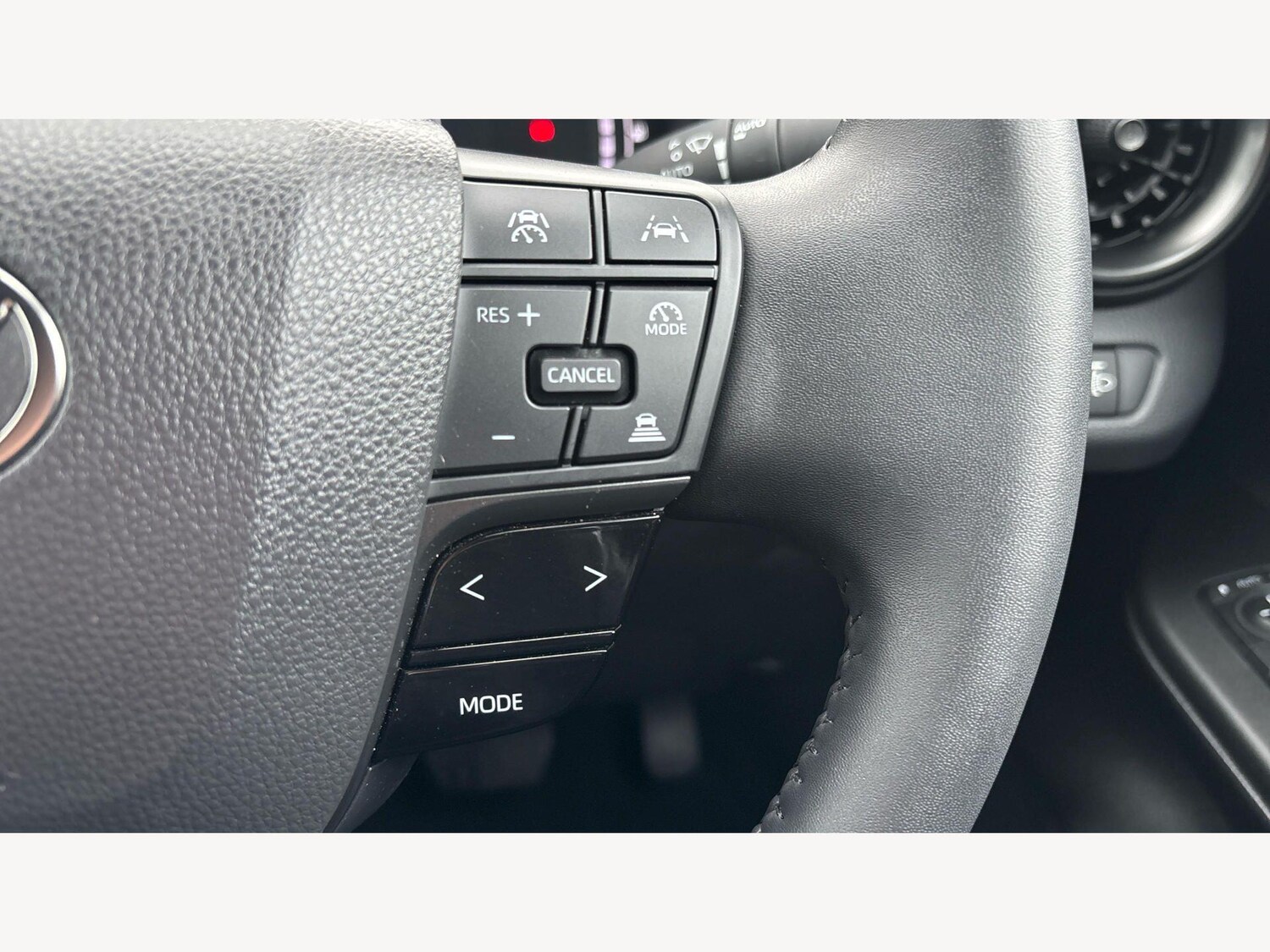 Used Toyota C-HR 2024 for sale - 78020149: Photo 25