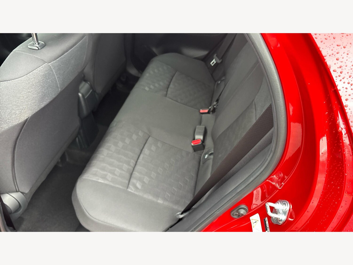 Used Toyota Yaris 2024 for sale - 76802250: Photo 15
