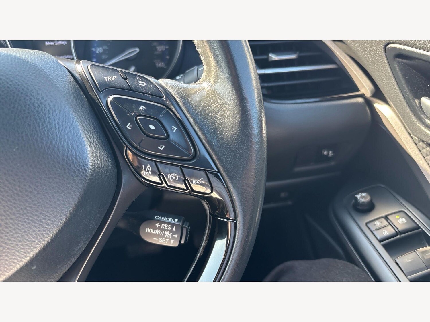 Used Toyota C-HR for sale - 77970634: Photo 25