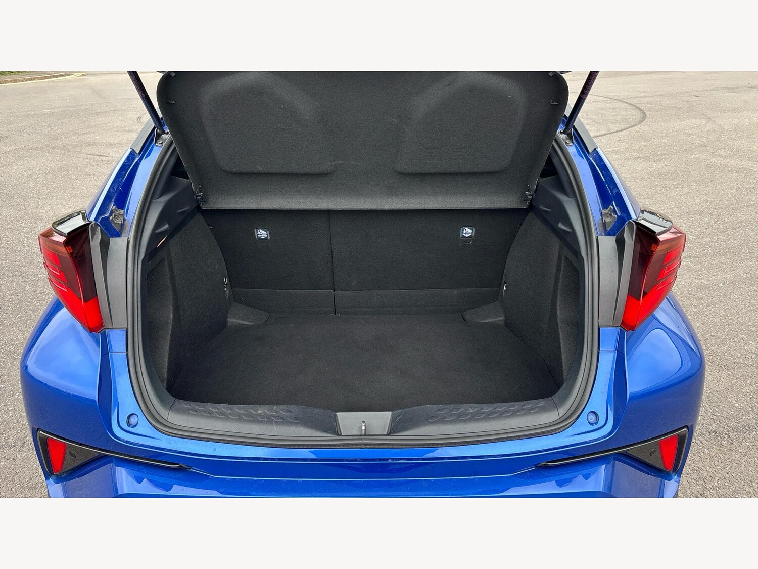 Used Toyota C-HR 2022 for sale - 76456745: Photo 16