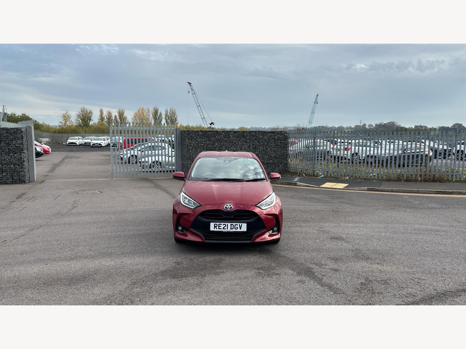 Used Toyota Yaris 2021 for sale - 76607289: Photo 17