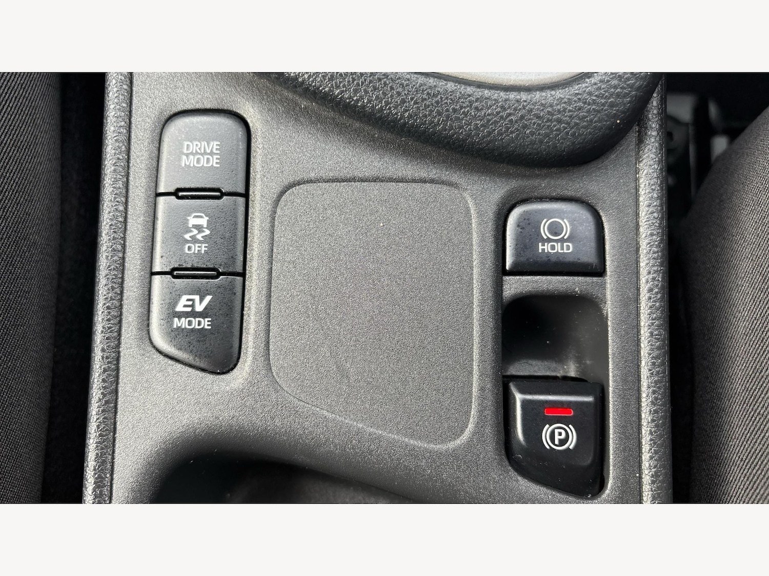 Used Toyota Yaris 2021 for sale - 76607289: Photo 26