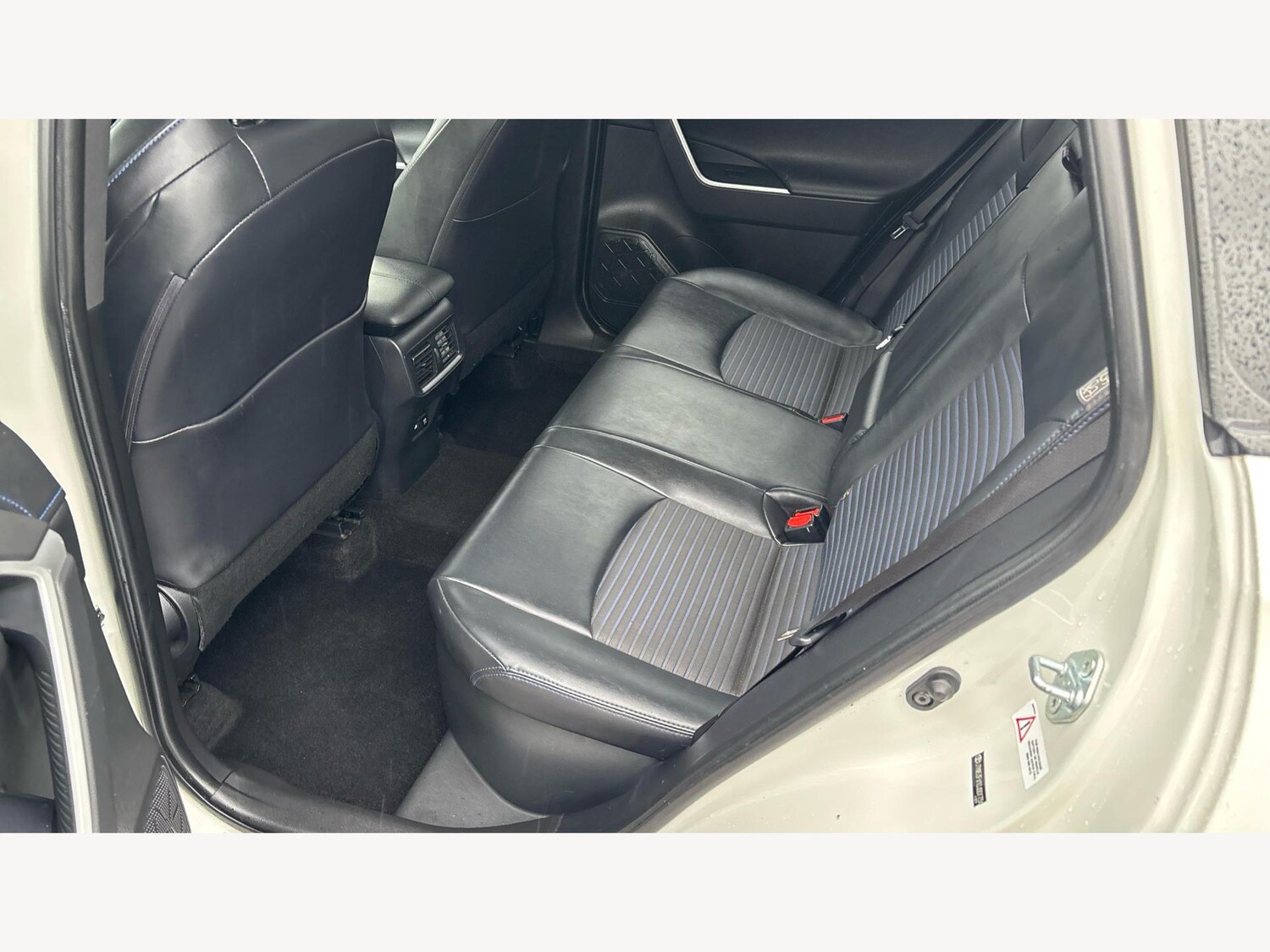 Used Toyota RAV4 2020 for sale - 78007686: Photo 15