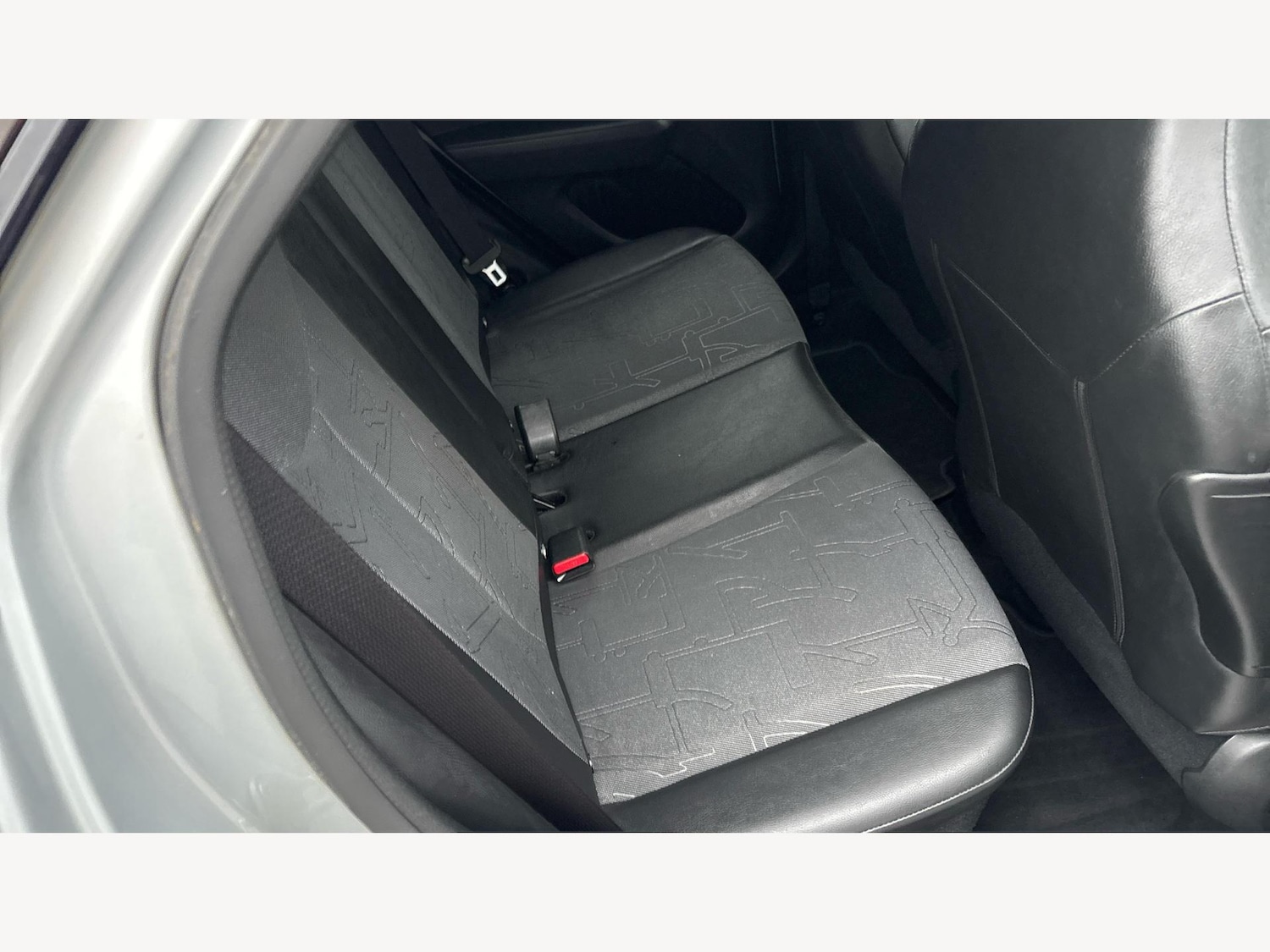 Used Toyota AYGO 2019 for sale - 76780965: Photo 14