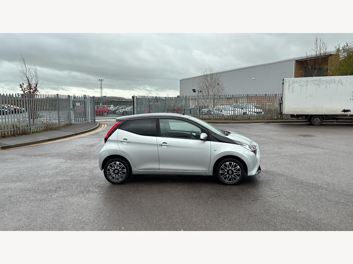 Used Toyota AYGO 2019 for sale - 76780965: Photo 18