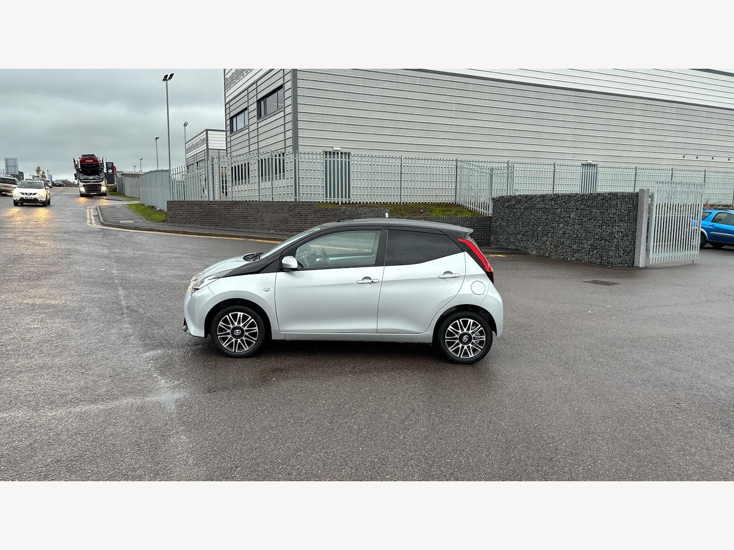 Used Toyota AYGO 2019 for sale - 76780965: Photo 19