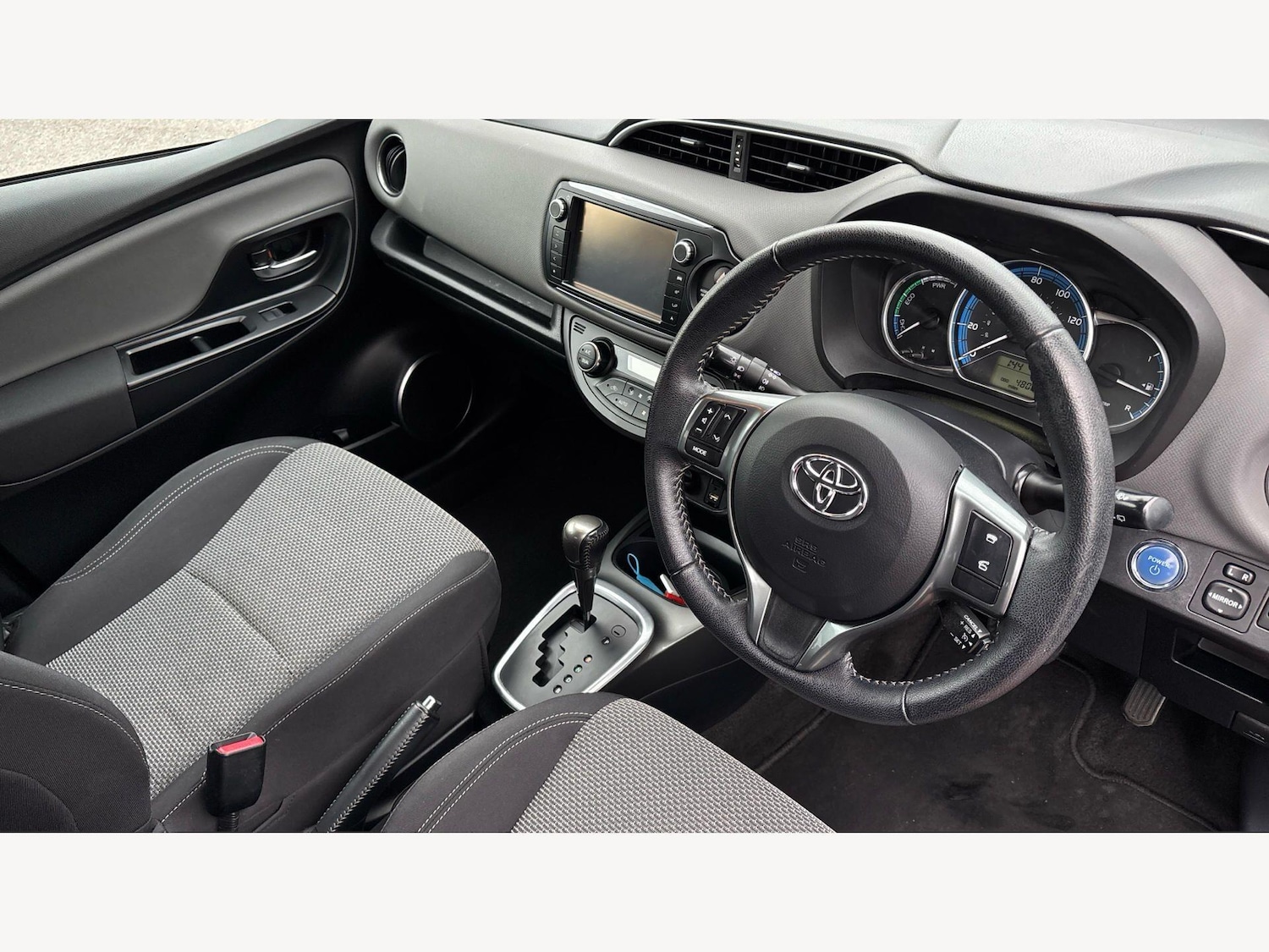 Used Toyota Yaris 2016 for sale - 78204081: Photo 14