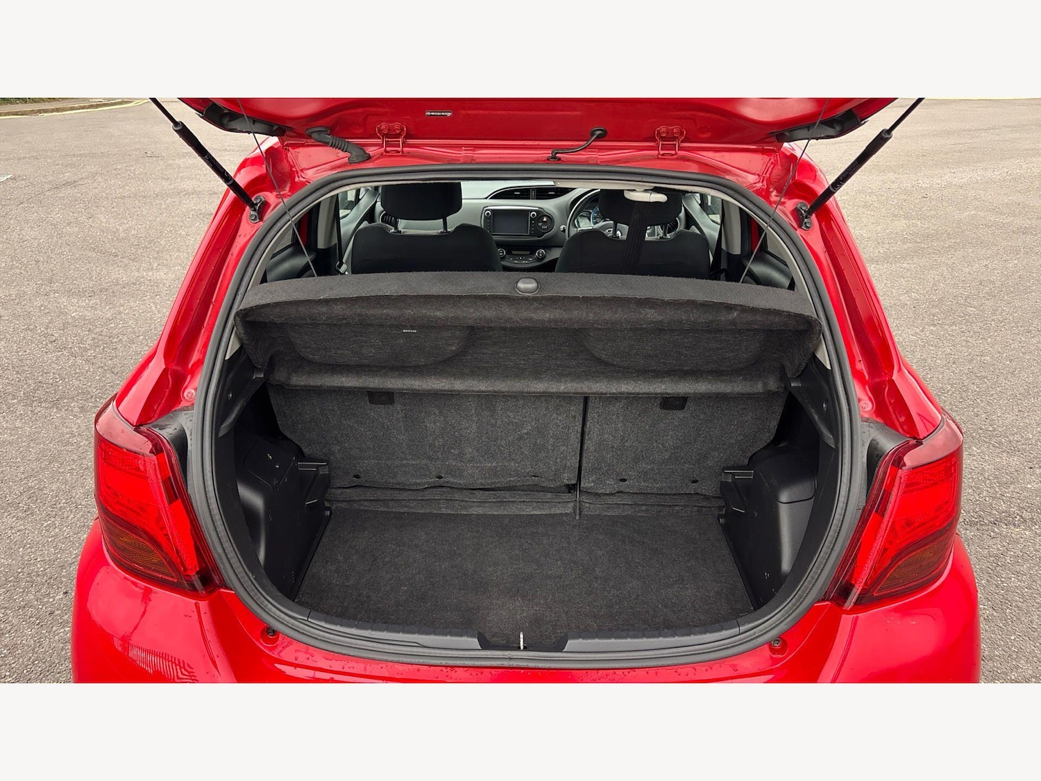 Used Toyota Yaris 2016 for sale - 78204081: Photo 15