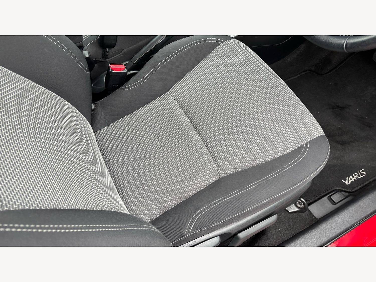 Used Toyota Yaris 2016 for sale - 78204081: Photo 19