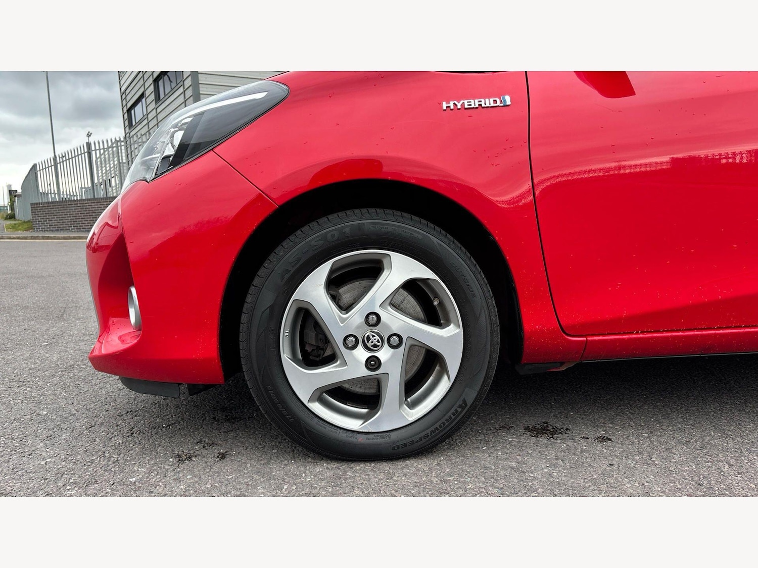 Used Toyota Yaris 2016 for sale - 78204081: Photo 27