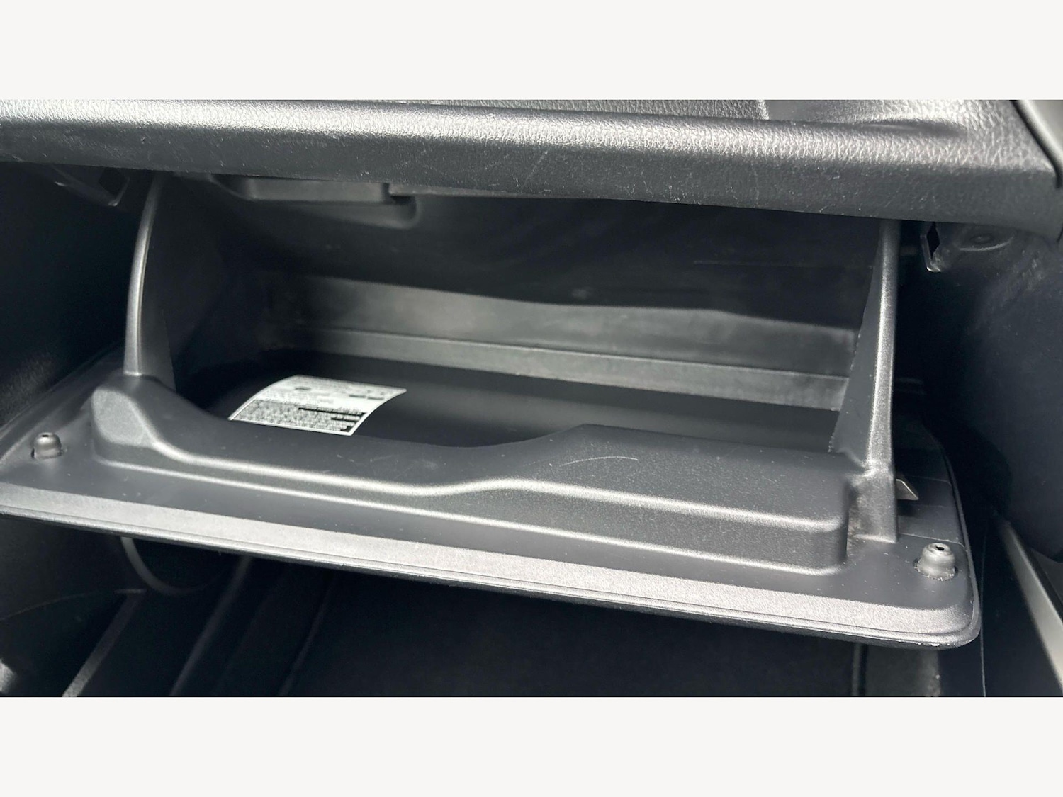 Used Toyota Yaris 2016 for sale - 78204081: Photo 29