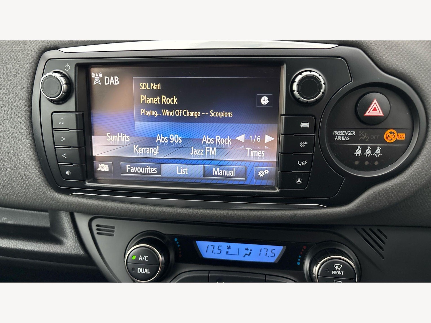 Used Toyota Yaris 2016 for sale - 78204081: Photo 31