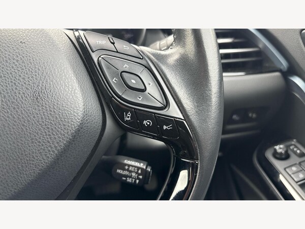 Used Toyota C-HR 2022 for sale - 76307790: Photo 25