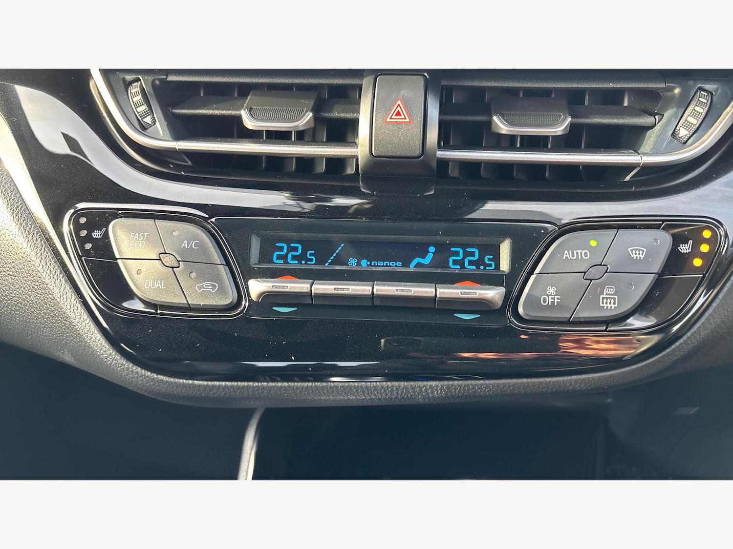 Used Toyota C-HR 2022 for sale - 77120211: Photo 23