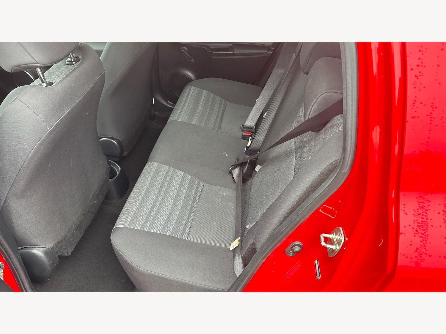 Used Toyota Yaris for sale - 76727641: Photo 15