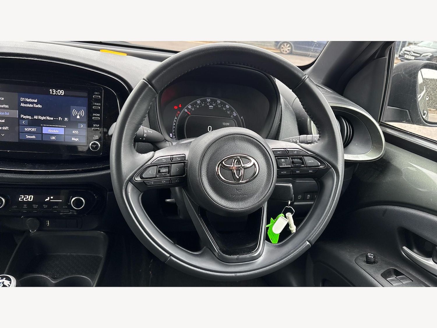 Used Toyota Aygo X 2023 for sale - 76512403: Photo 8