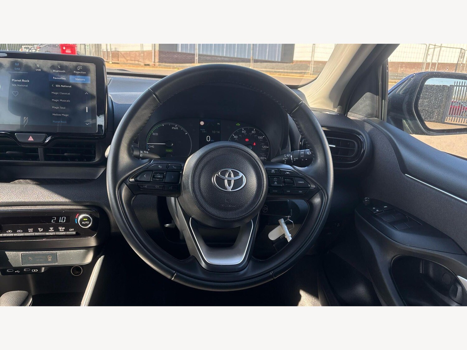 Used Toyota Yaris for sale - 77957453: Photo 8