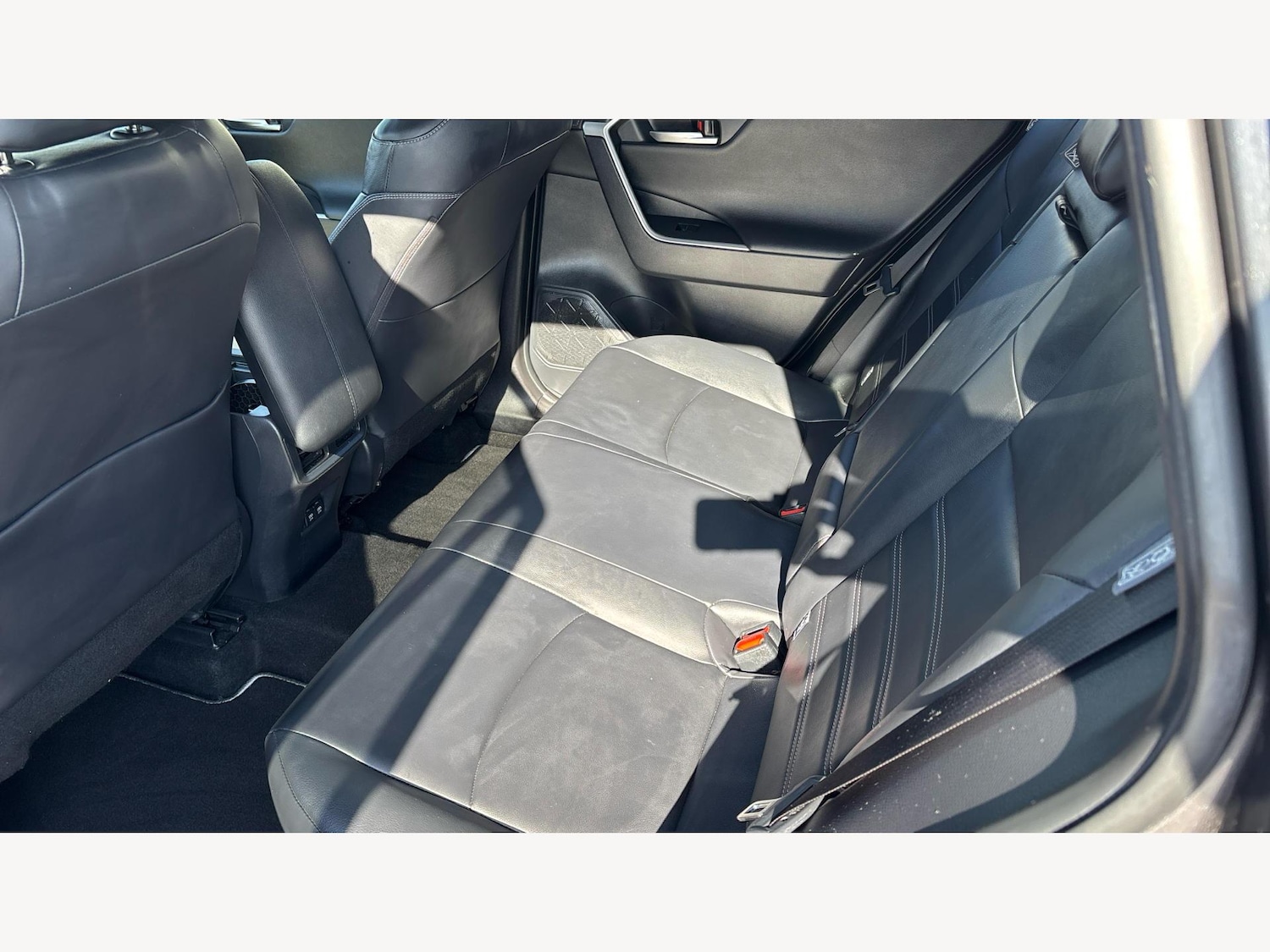 Used Toyota RAV4 2020 for sale - 76151261: Photo 15